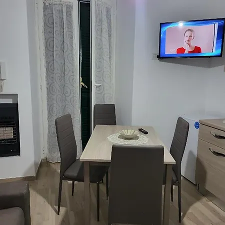 Gio' House Apartman Nápoly